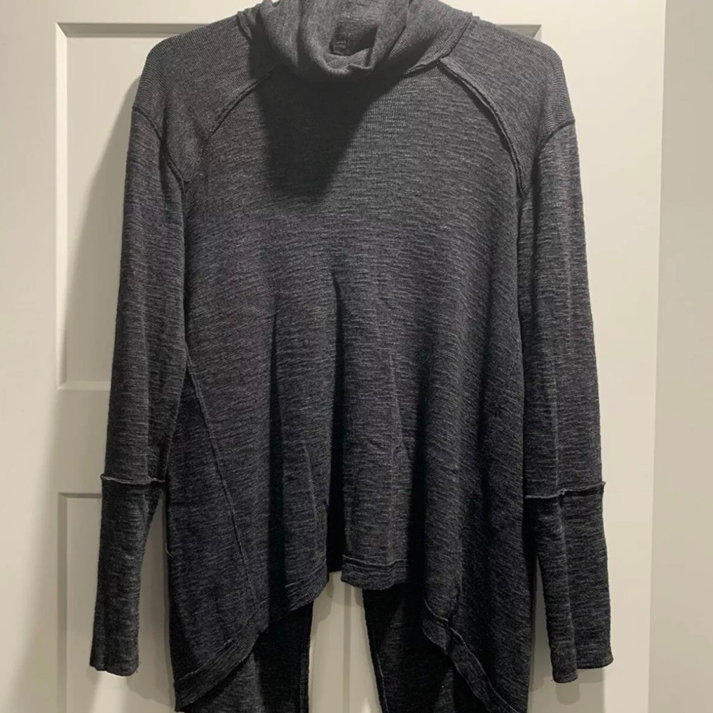 Women’s Free People Split Hem Sweater Size M